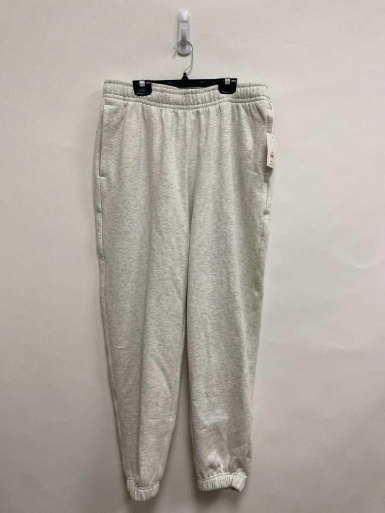 NWT FREE ASSEMBLY Size M Pale Gray Joggers Rabbit Men&