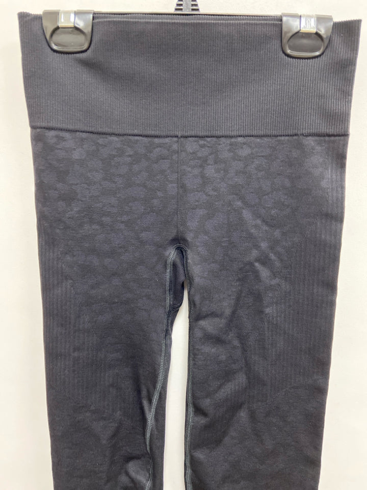 VARLEY Size XS Black Animal Print Athletic Leggings