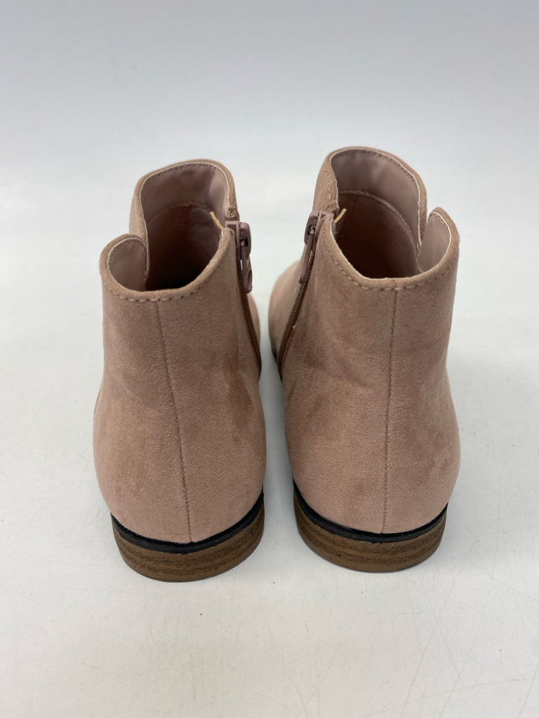 Cat &amp; Jack SIZE 4 Peach Girl&