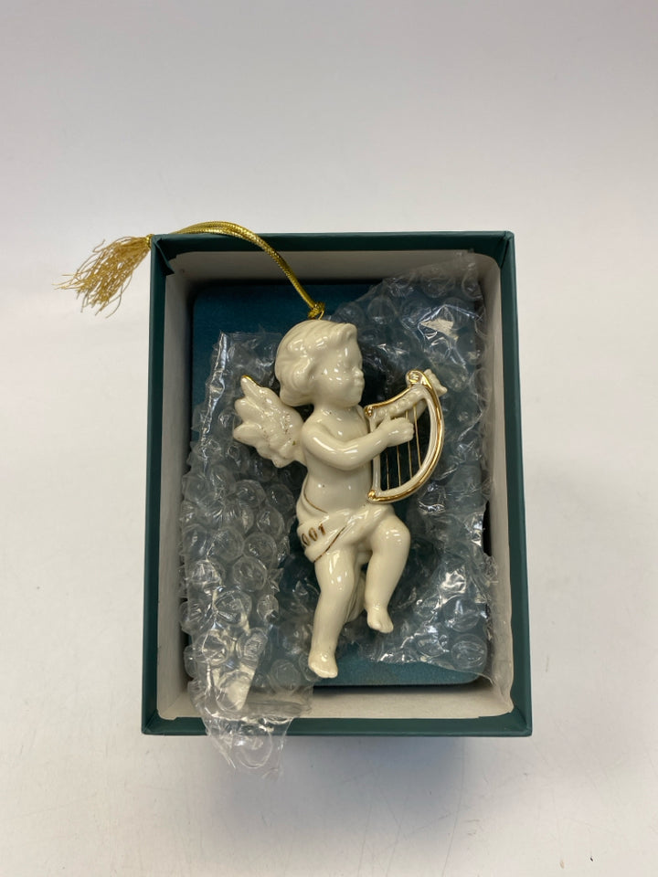 Lenox  Ornament Cherub w/Harp