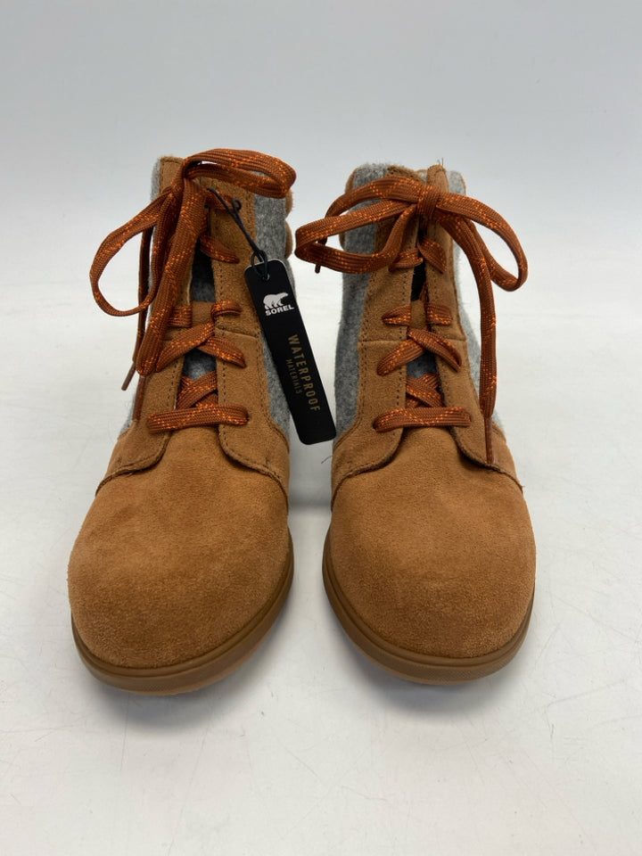 NWT Sorel US Shoe Size 8.5 Caramel Gray Lace-up Boots