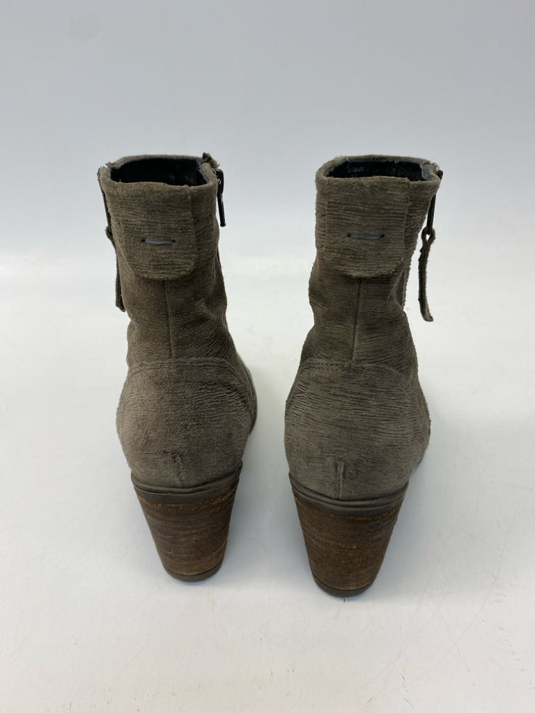 Taos US Size 7.5 Brown Side Zipper Boots