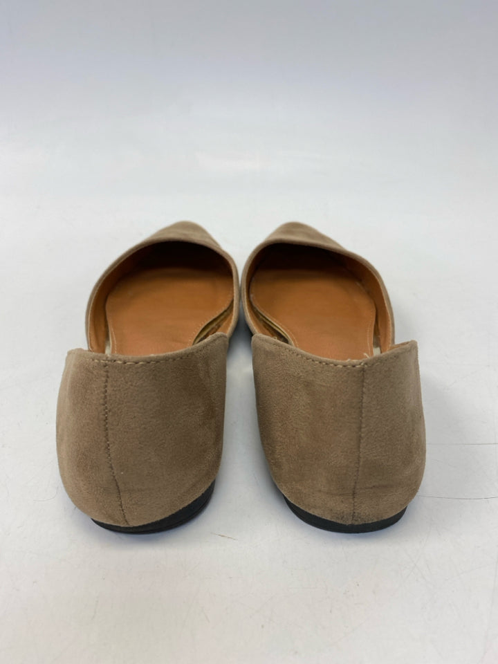 NWOT US Shoe Size 8.5 Brown Flats