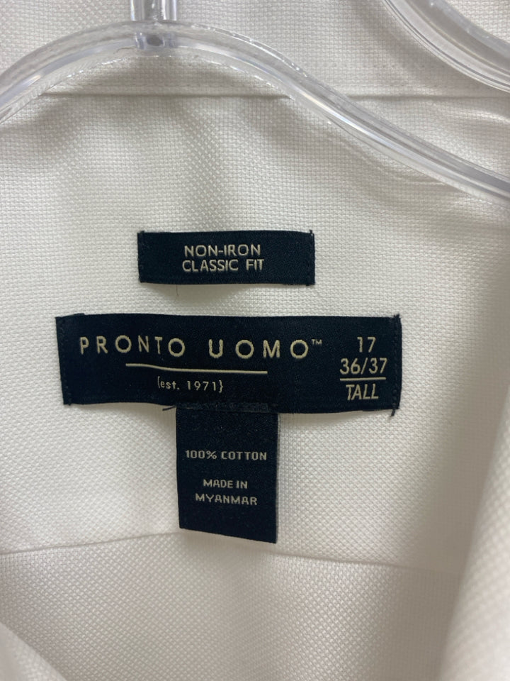 NWT PRONTO UOMO Size 17 White Button Up Men&