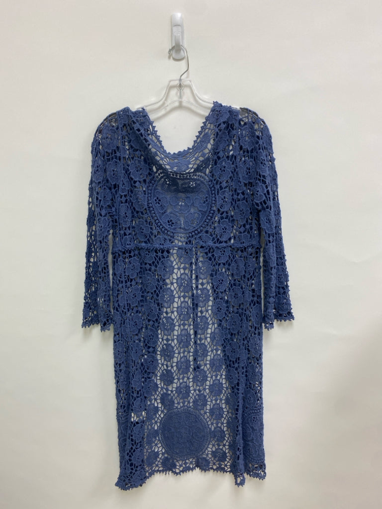 do everything in love Size OSFM Blue Lace Duster Ladies Sweater