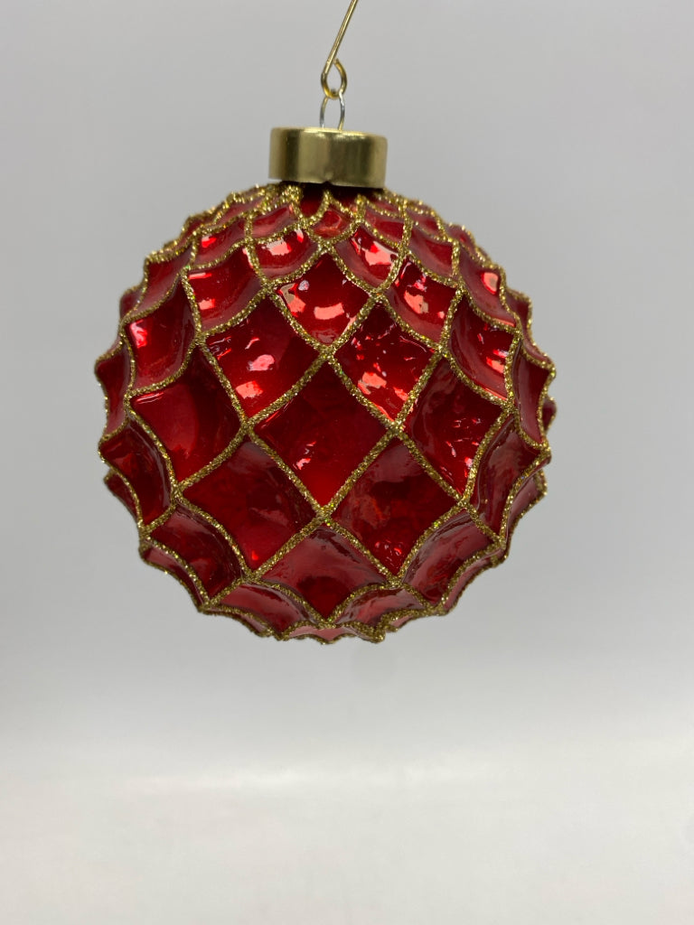Red Gold Knobby Ornaments