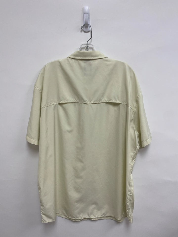 PrAna Size XXL Cream Button Up Men&