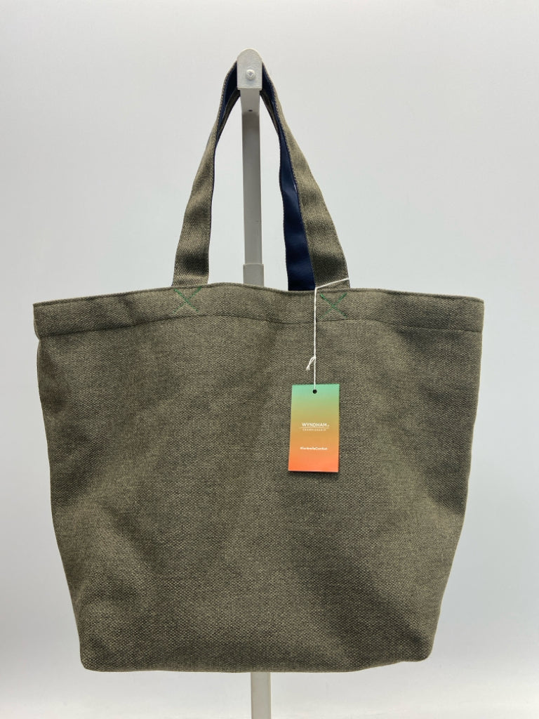 NWT Sunbrella Olive Navy Tote Bag