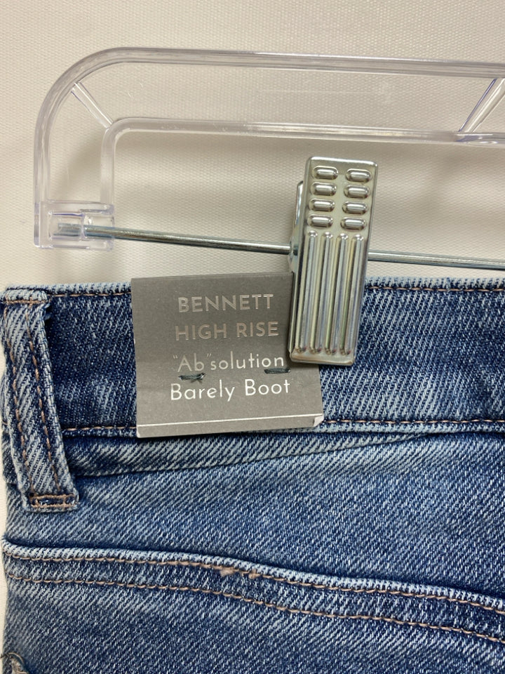 NWT Size 4 Faded Denim Ladies Jeans