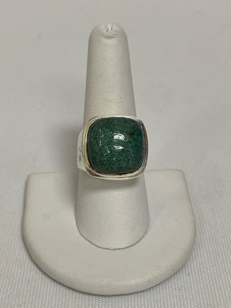 Silver Green Stones Ring