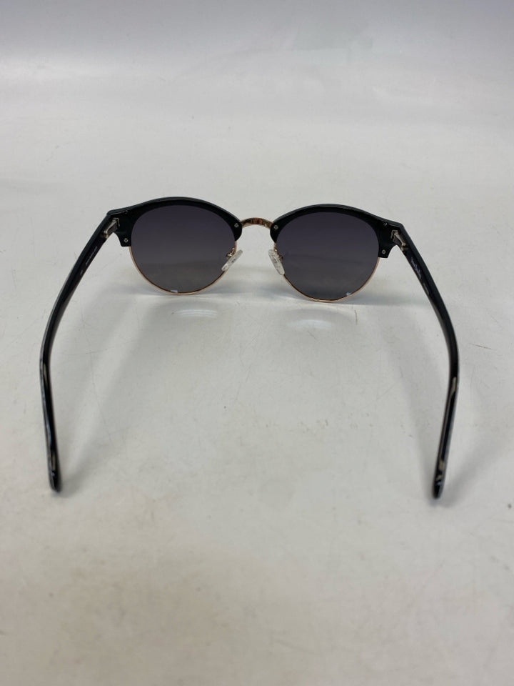 Vera Bradley Black Pink Sunglasses