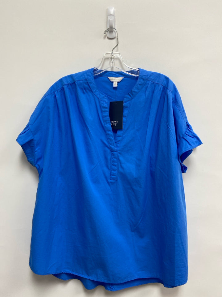 NWT Crown &amp; Ivy Size XL Blue Ladies Top