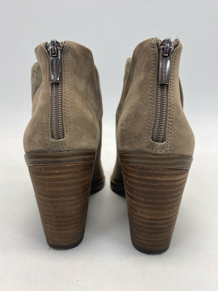 VINCE CAMUTO US Shoe Size 9 Brown Boots