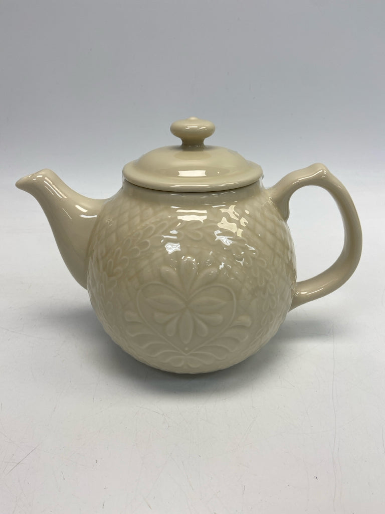 Longaberger Cream Hearts Tea Pot