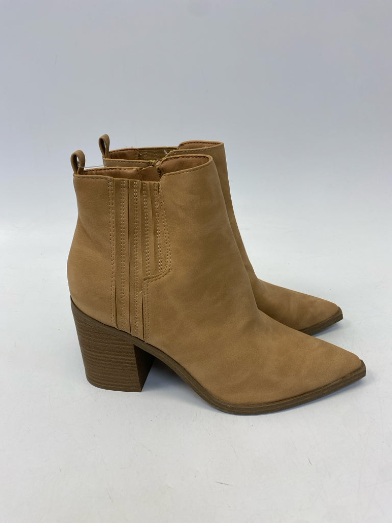 NWT Universal Thread US Shoe Size 10 Brown Boots