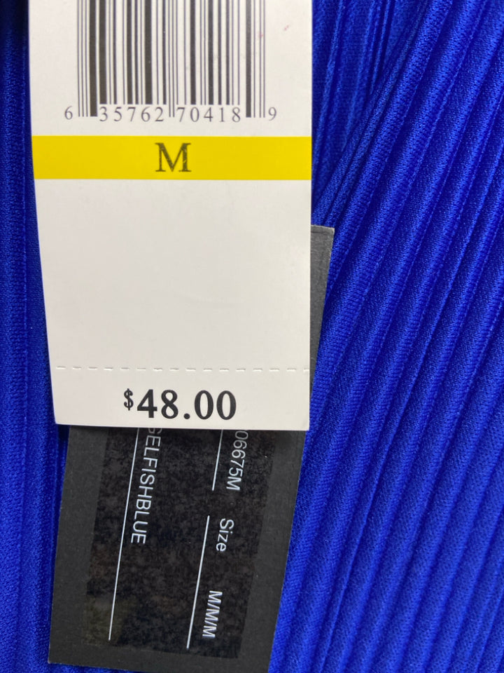 NWT Cable&amp;Gauge Size M Royal Blue Sleeveless Ladies Top