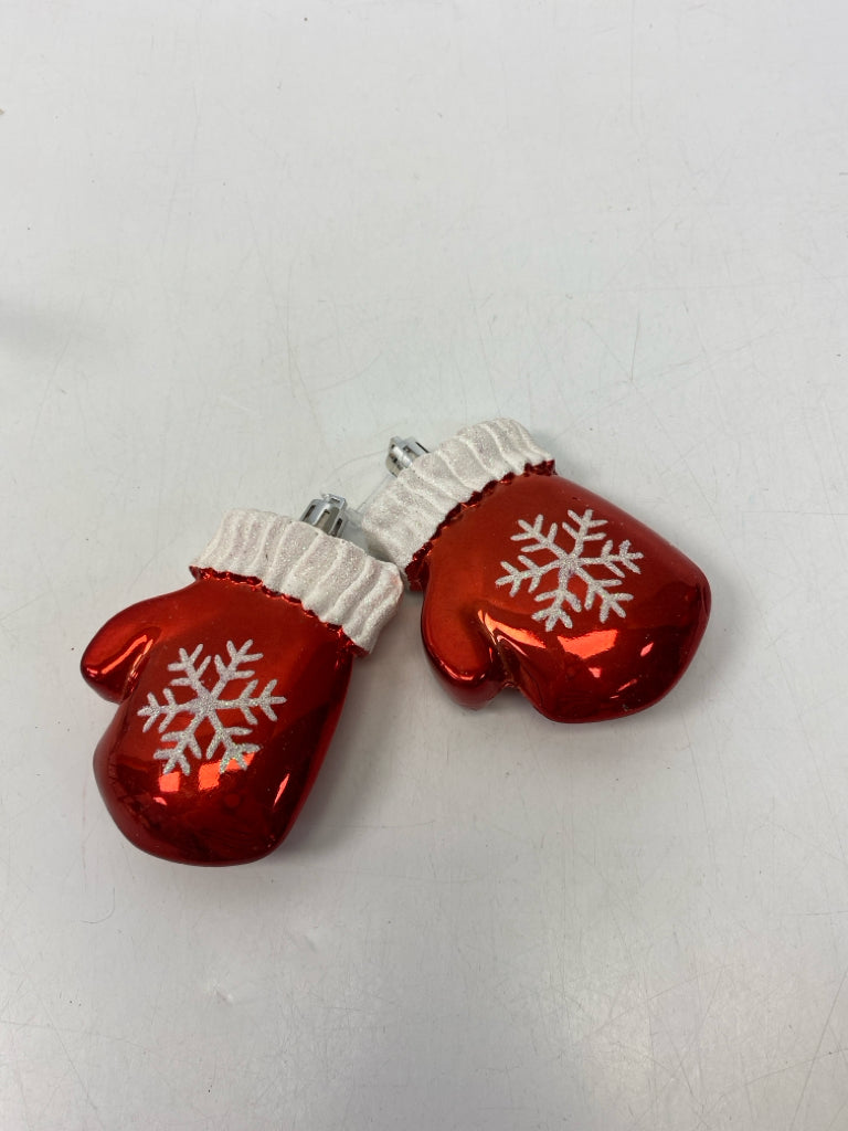 Red White Ornaments