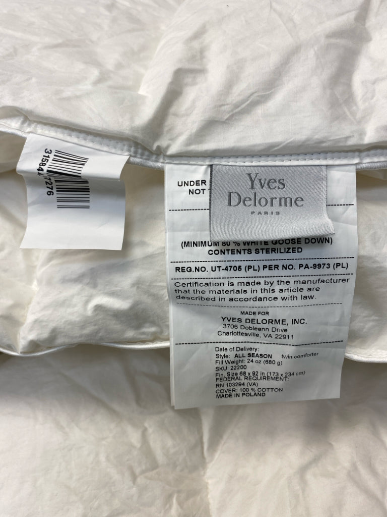 Yves Delorme Paris White Comforter
