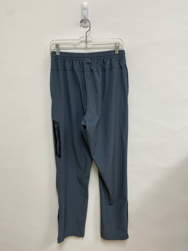 New Balance Size M Dark Gray Men&