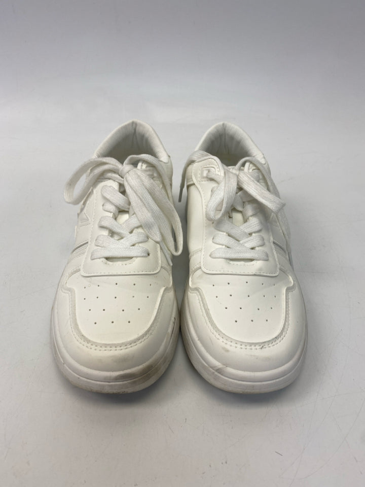 Vintage Havana  Size 8 White Lace-up Sneakers