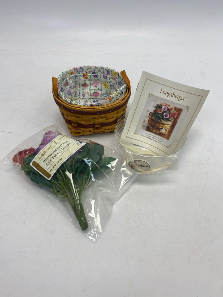 NWOT Longaberger 2008 Collector Club May Series Petunia Basket