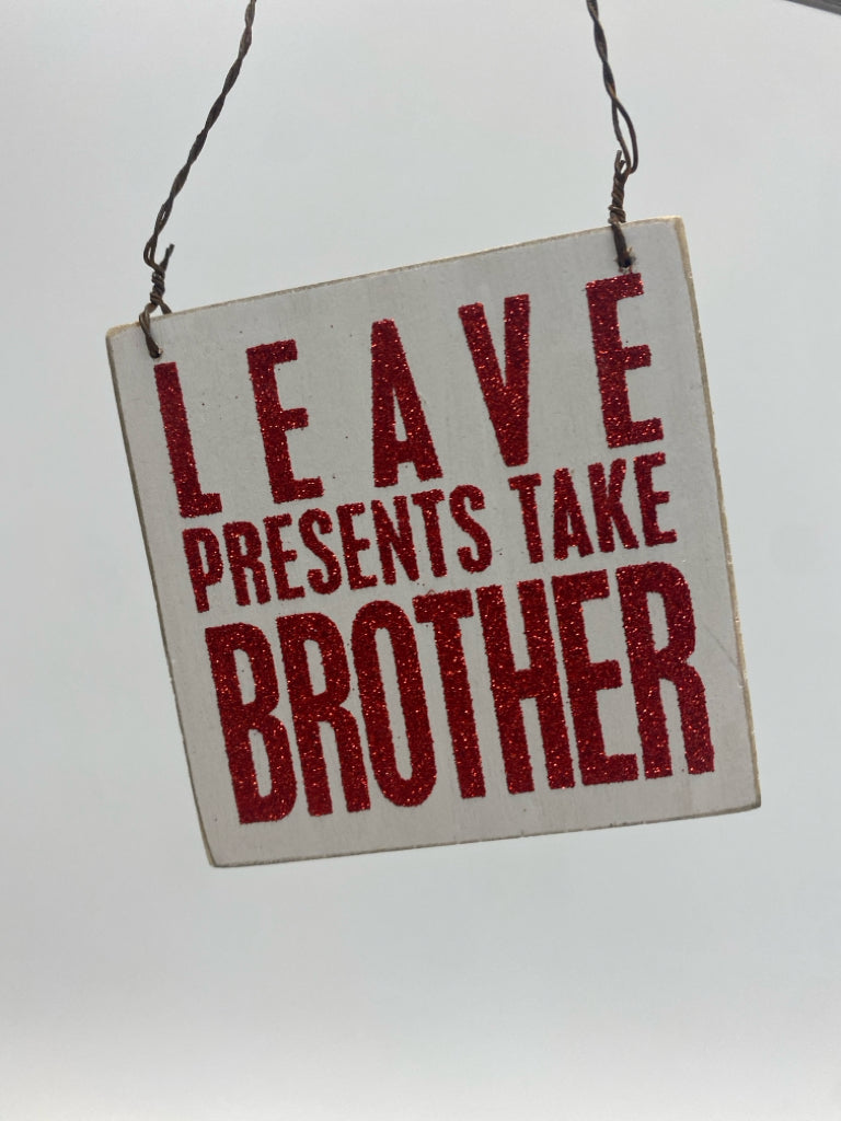 White Red Wood Christmas