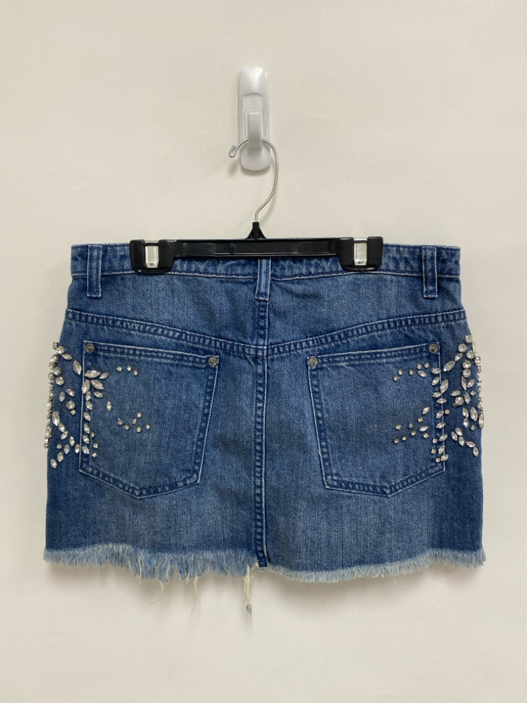 Free People Size 4 Denim Rhinestone Ladies Skirt