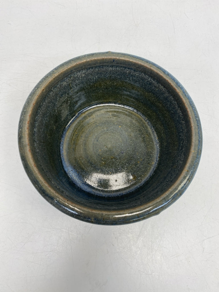 Gray Blue Pottery