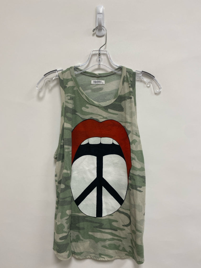 NWT Size XS Green Red/White Camouflage Ladies Top