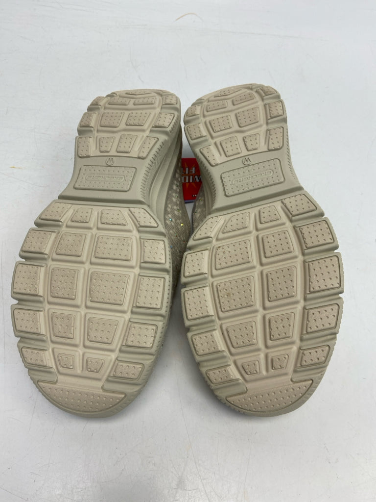 NWOT Skechers  Size 8 Cream Beaded Sneakers