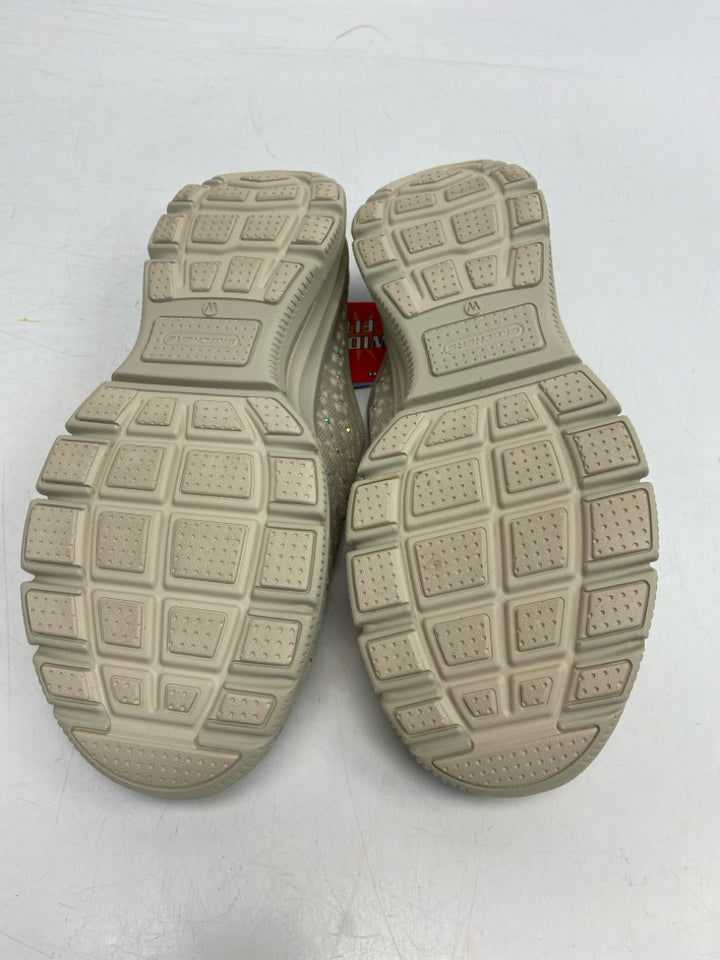 NWOT Skechers  Size 8 Cream Beaded Sneakers