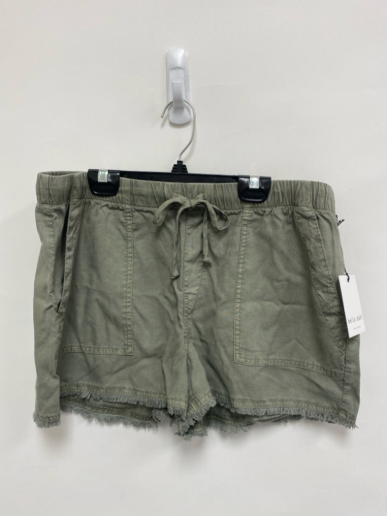 NWT bella dahl Size L Gray Fringe Pull-on Ladies Shorts