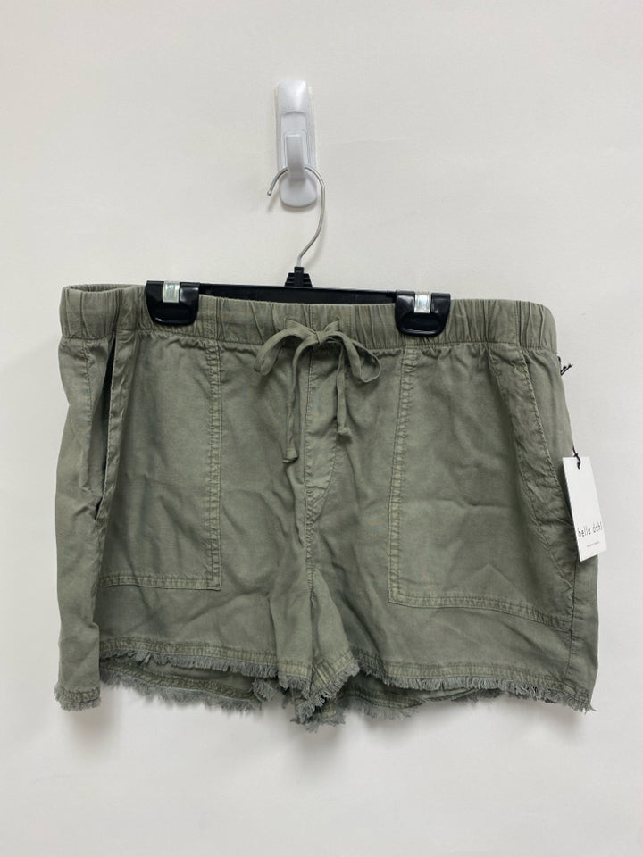 NWT bella dahl Size L Gray Fringe Pull-on Ladies Shorts