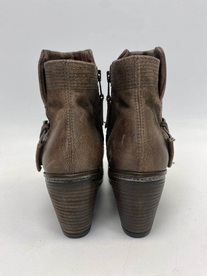 Size 39 Brown Side Zipper Leather Boots