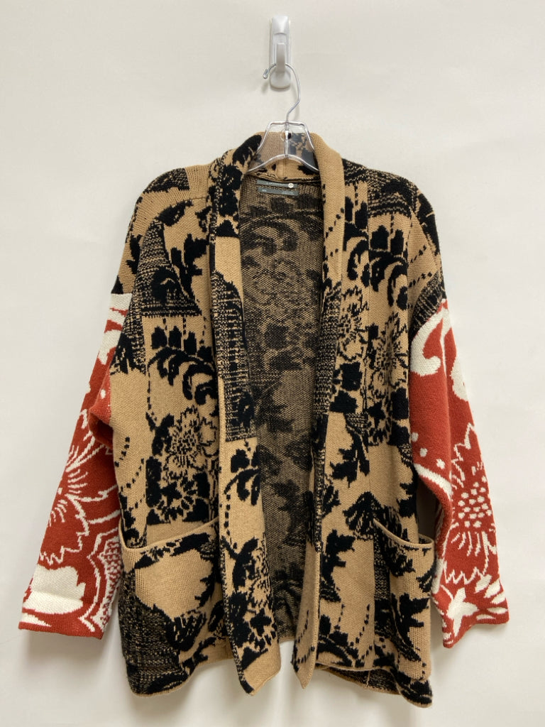 Anthropologie Size XS Tan Black/White Flowers Drape Ladies Sweater