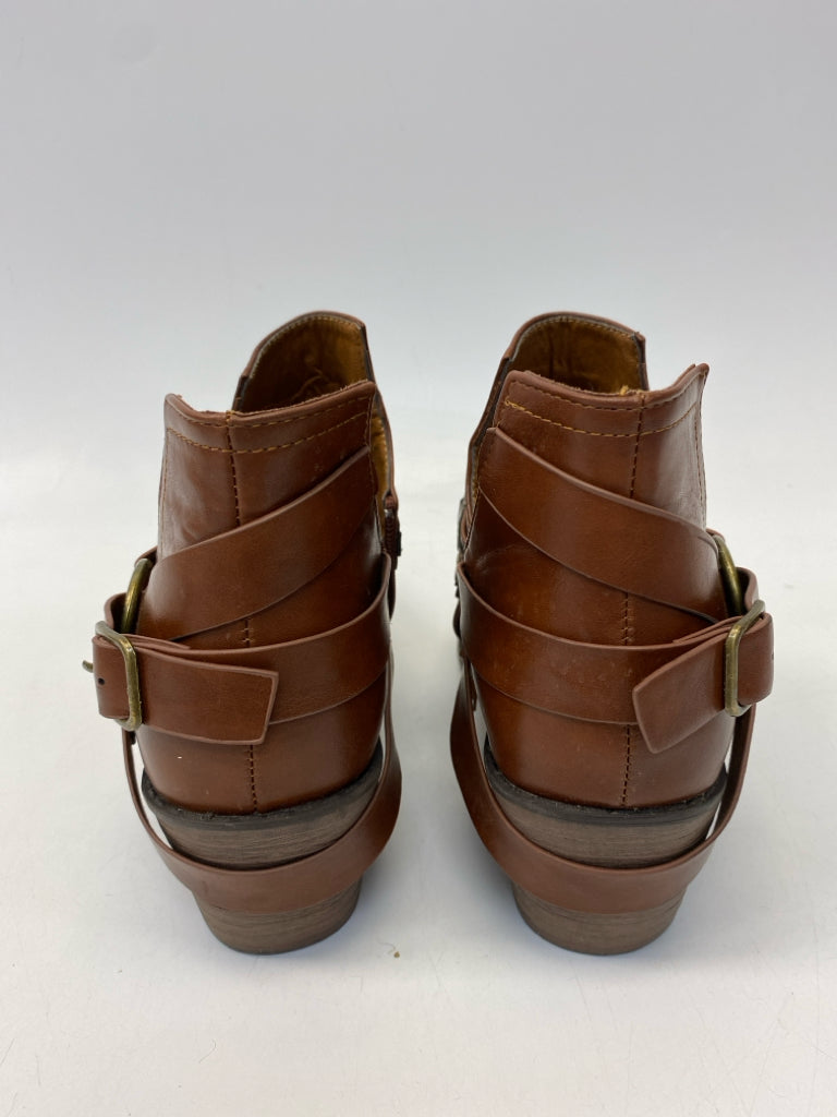 Pierre Dumas  Size 11 Brown Side Zipper Boots