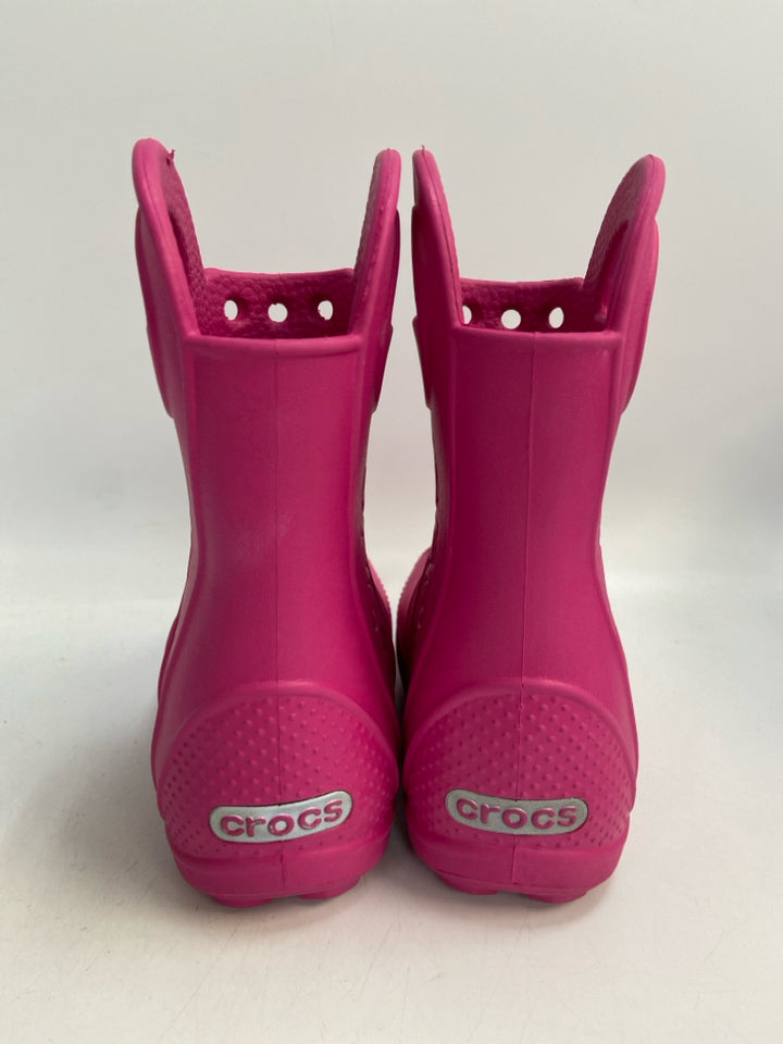 Crocs SIZE 7 Dark Pink Girl&