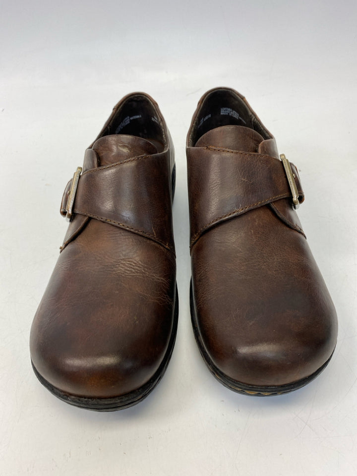NWOT b.o.c. US Shoe Size 9 Brown Flats
