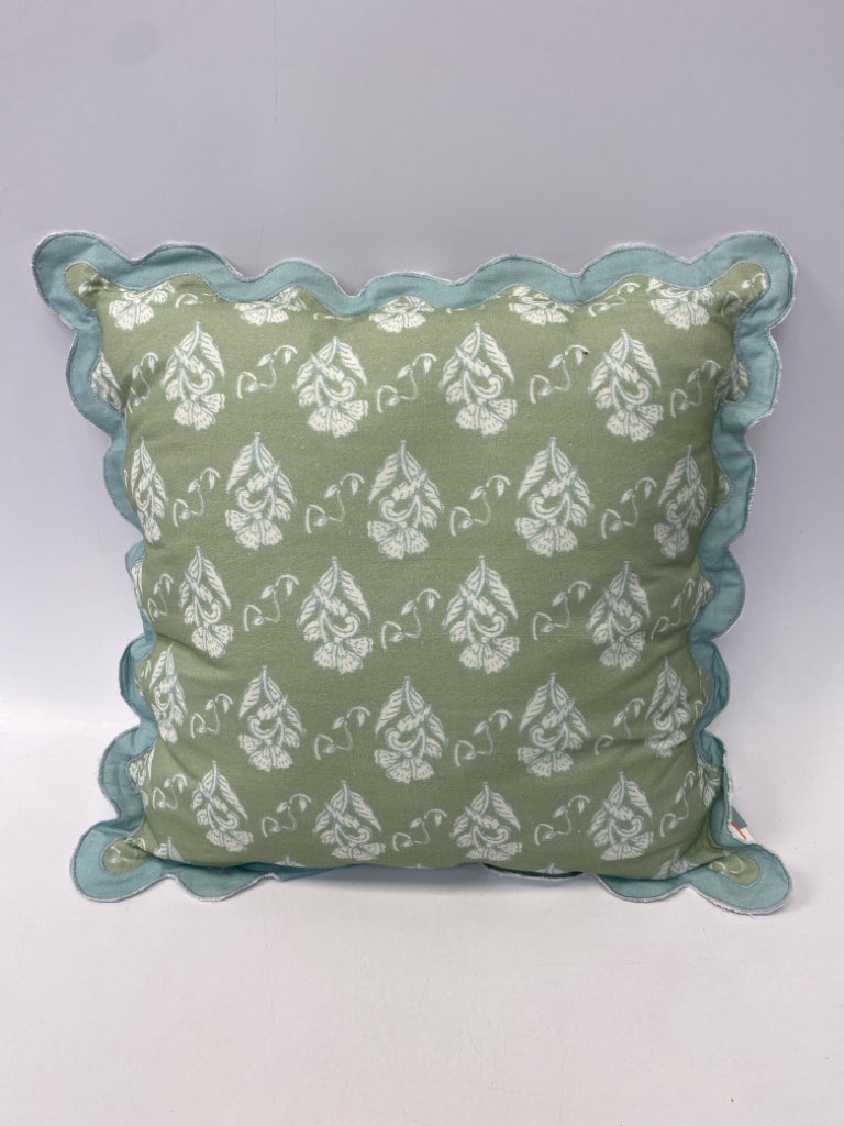 NWT Crown &amp; Ivy Green/White Blue Trimmed Flower(s) Pillow