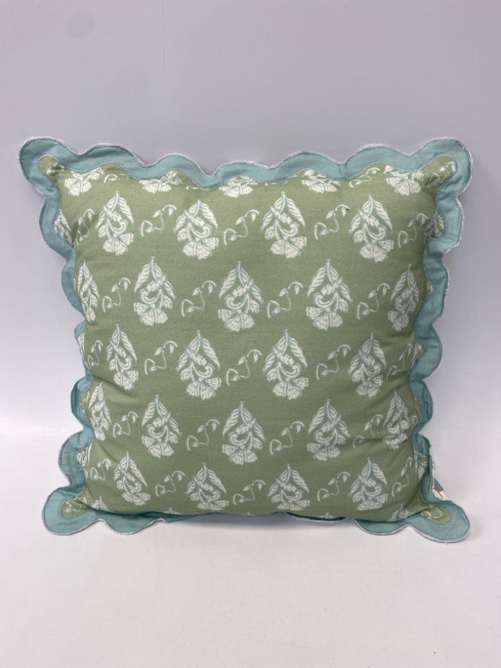 NWT Crown &amp; Ivy Green/White Blue Trimmed Flower(s) Pillow