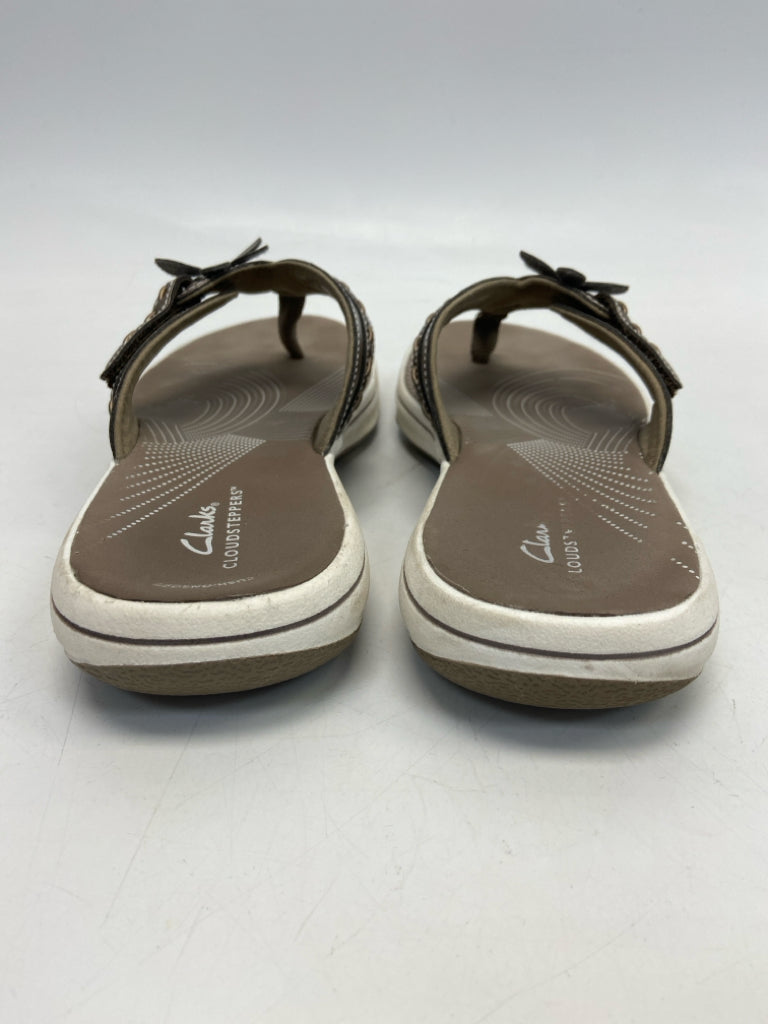 Clarks  Size 9 Bronze Sandals