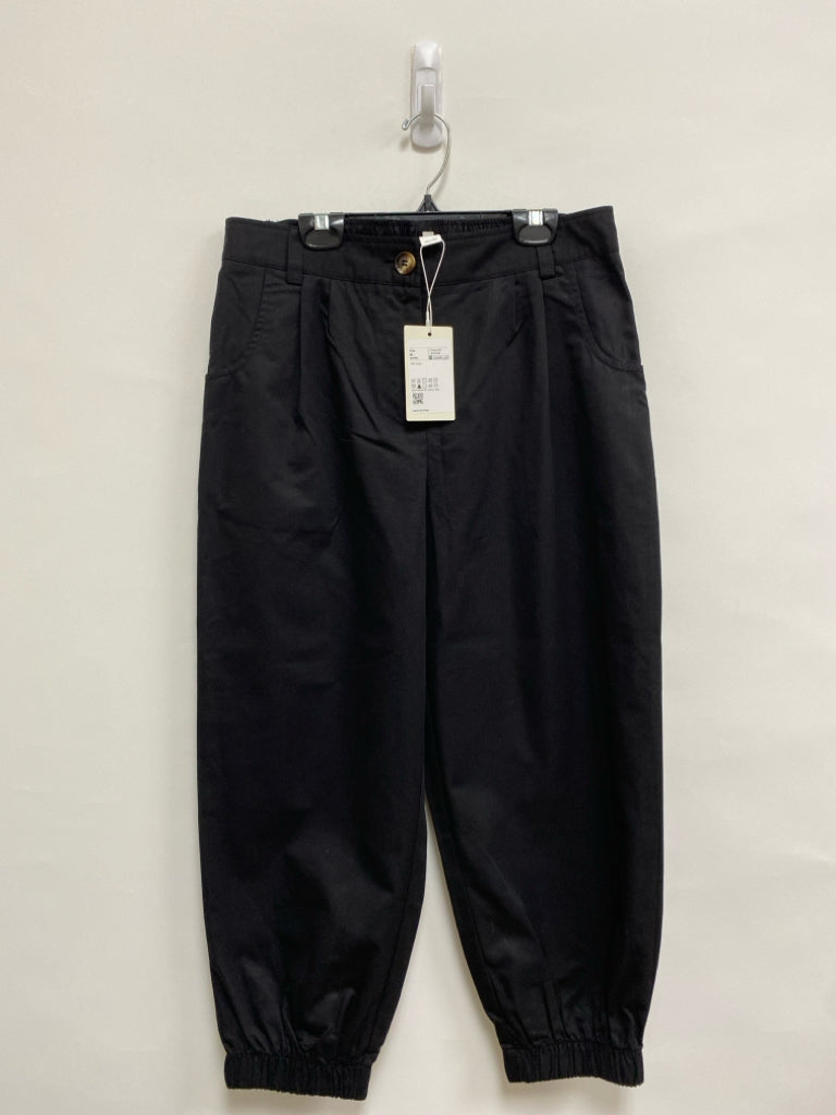 NWT HALARA Size MP Black Joggers Petite Pants