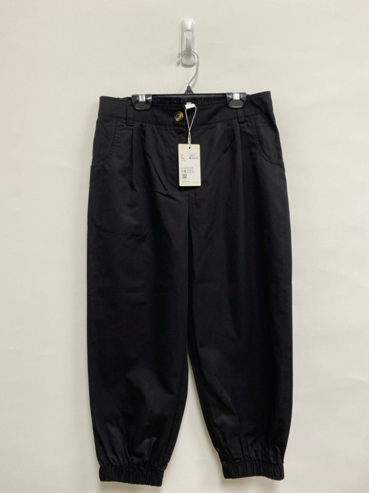 NWT HALARA Size MP Black Joggers Petite Pants