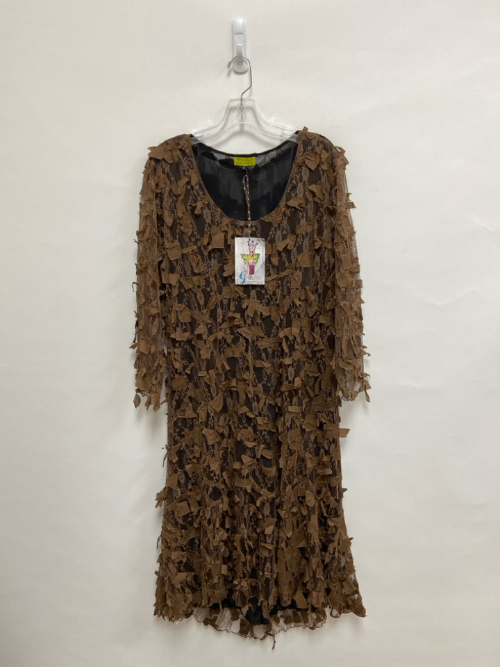NWT Size L Brown Lace Ladies Dress