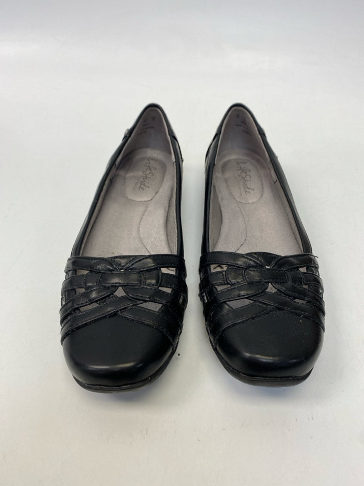 Life Stride  Size 7 Black Flats