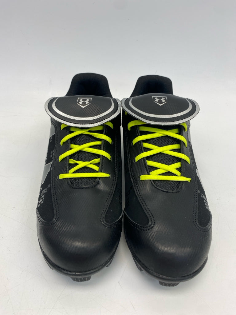 NEW Under Armour  Size 9 Black Lace-up Sneakers