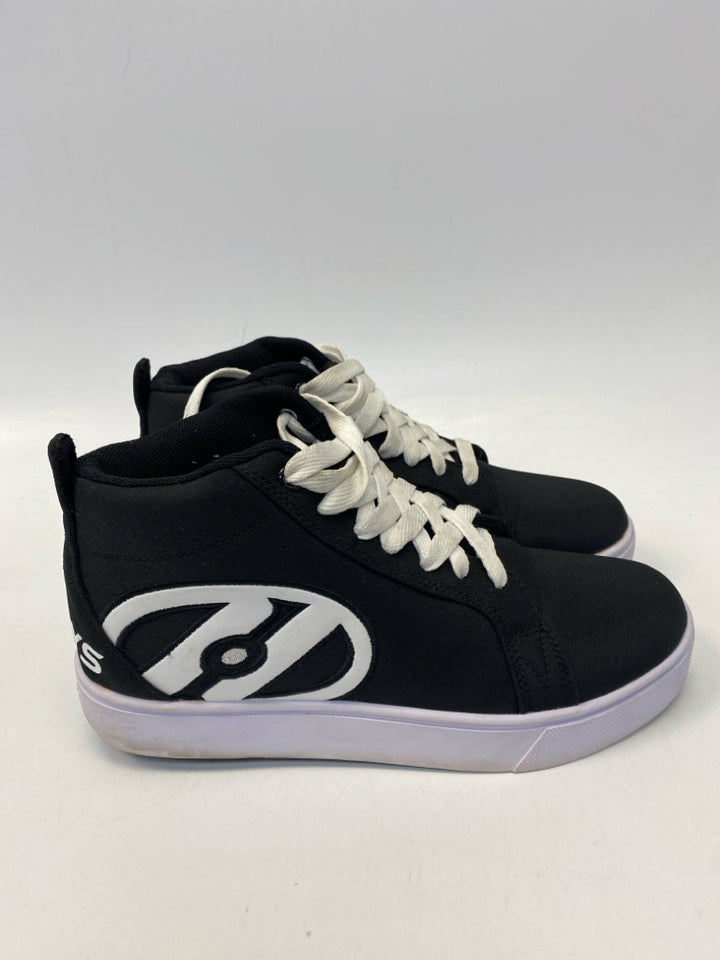Heelys SIZE 7 Black White Lace-Up Boy&