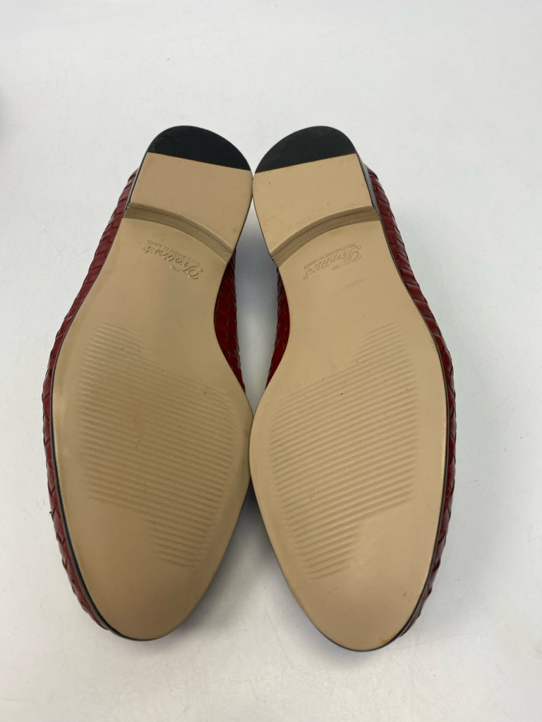 NWOT Trotters  Size 9WW  Red Woven Flats  **EXTRA WIDE**
