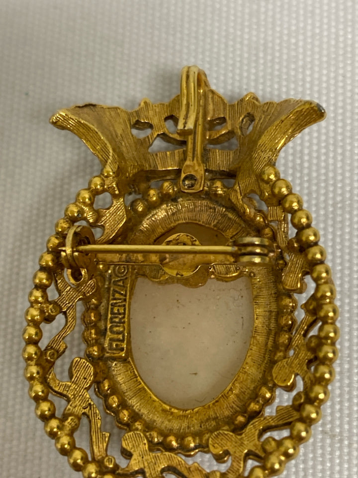 Cream Gold Color Crown Pin