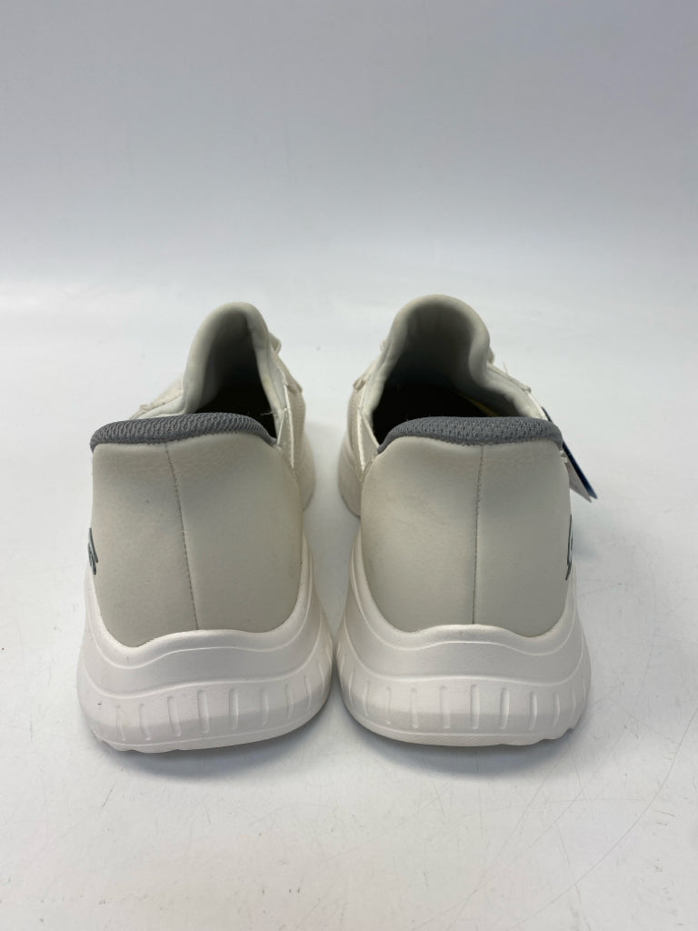 NWT Skechers Size 8.5 White Men&